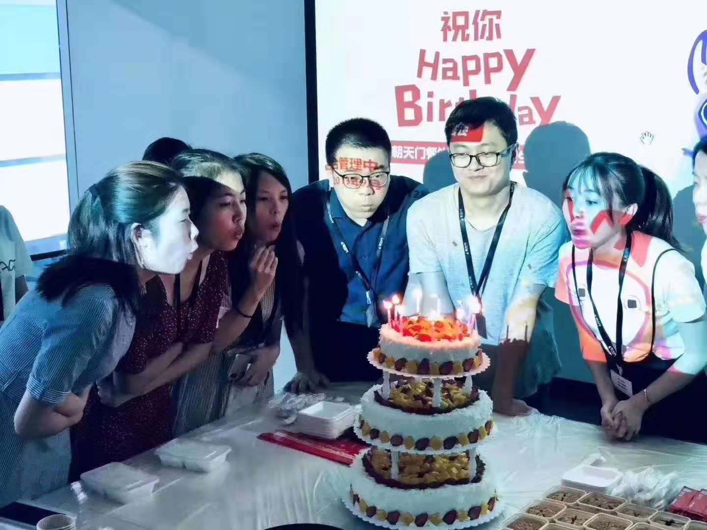 九月生日會(huì)遇上中秋宴，雙倍關(guān)懷雙倍幸福！