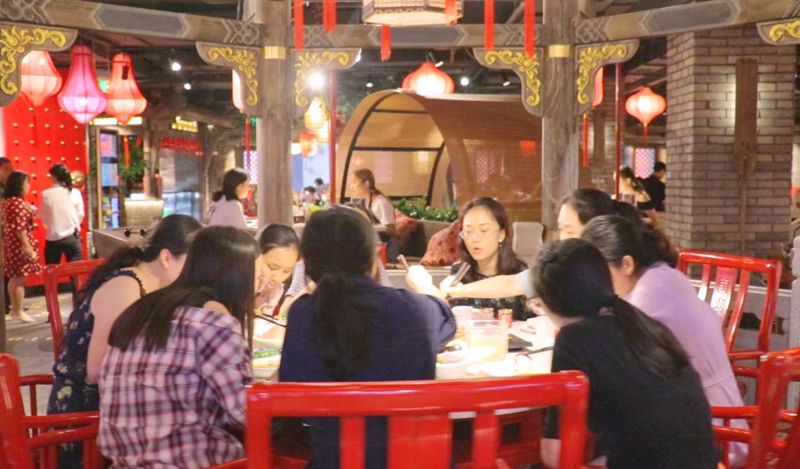 在米蘭，怎么開一家特色重慶火鍋店？